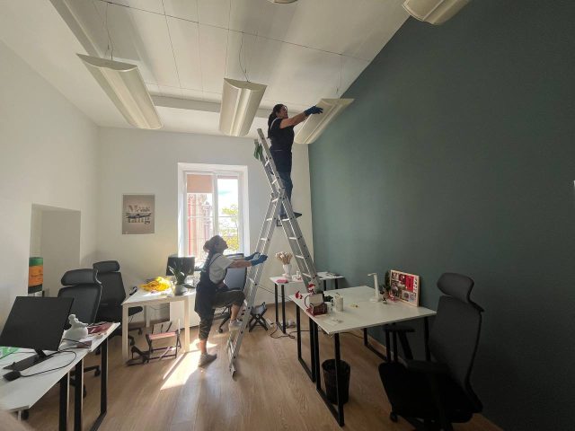 Генеральная уборка офиса после ремонта 