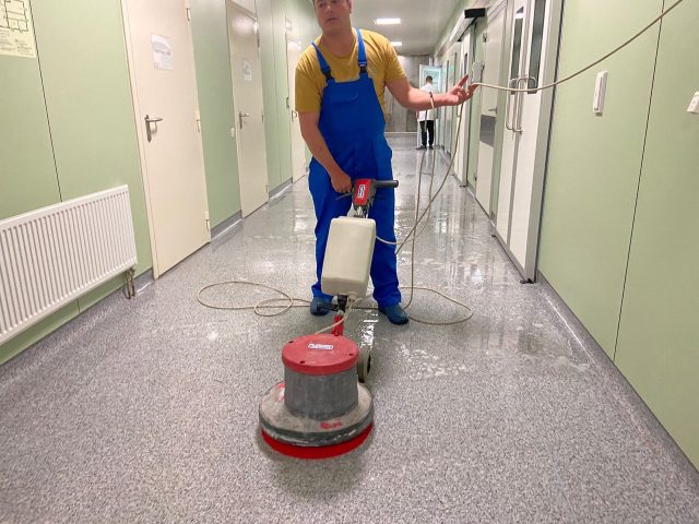 Генеральная уборка офисного помещения